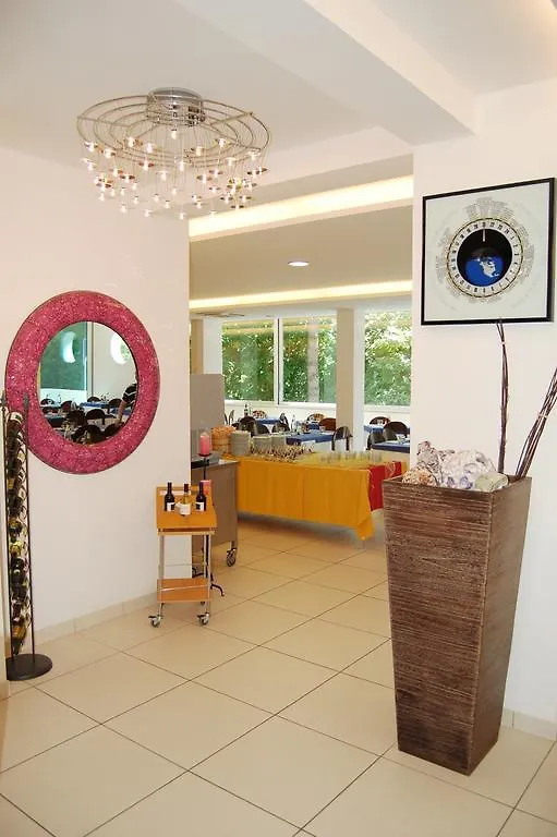 Hotel Matteo Pinarella Italy
