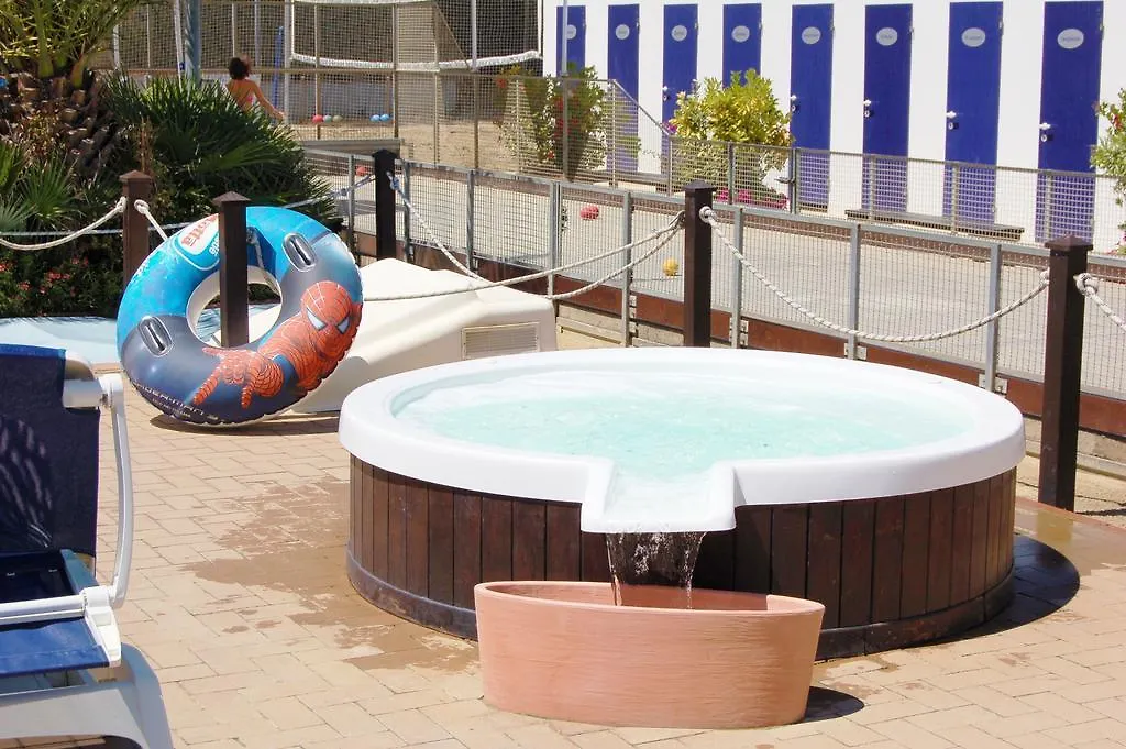 Hotel Matteo Pinarella 3*, Cervia