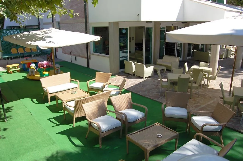 Hotel Matteo Cervia 3*,